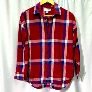 Old Navy Boyfriend Burgundy, White and Blue Plaid Flannel Shirt - size XS